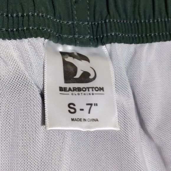 Bear Bottom Shorts Men’s Size Small 7" Swim Hybrid Zip‎ Pocket Green NWOT - Picture 8 of 13